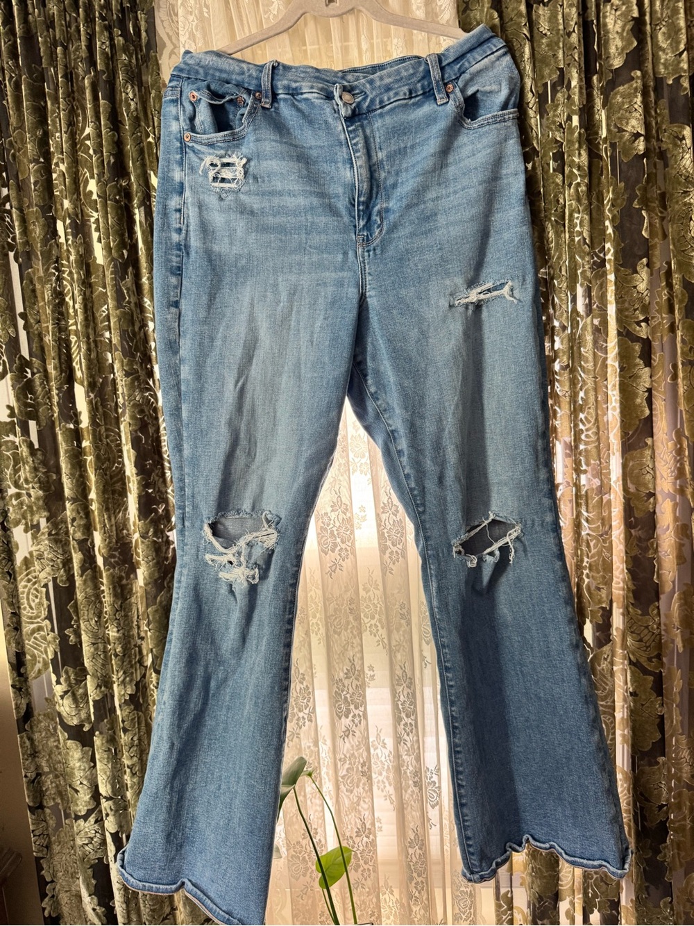 American Eagle Curvy Super High Rise Flare Jeans